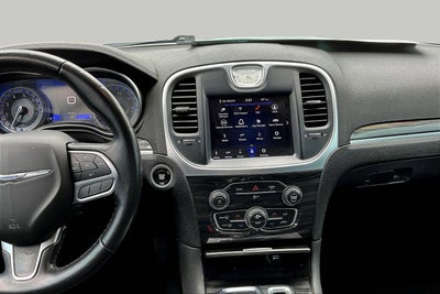 2022 Chrysler 300 Touring