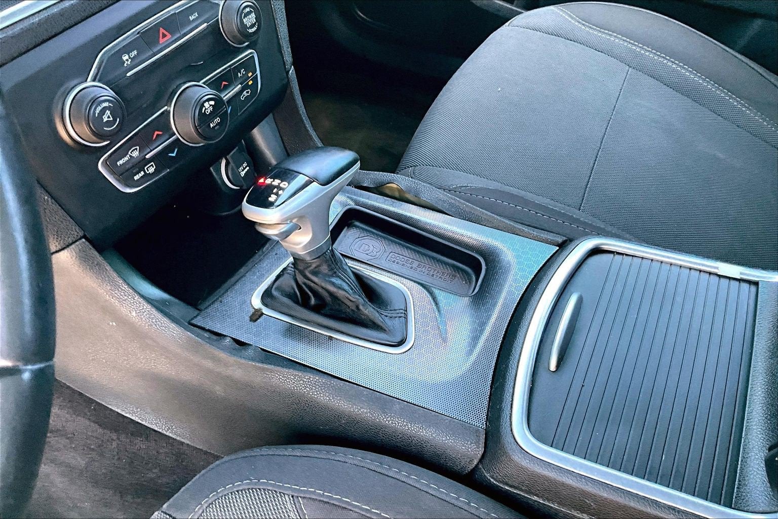 2015 Dodge Charger SXT