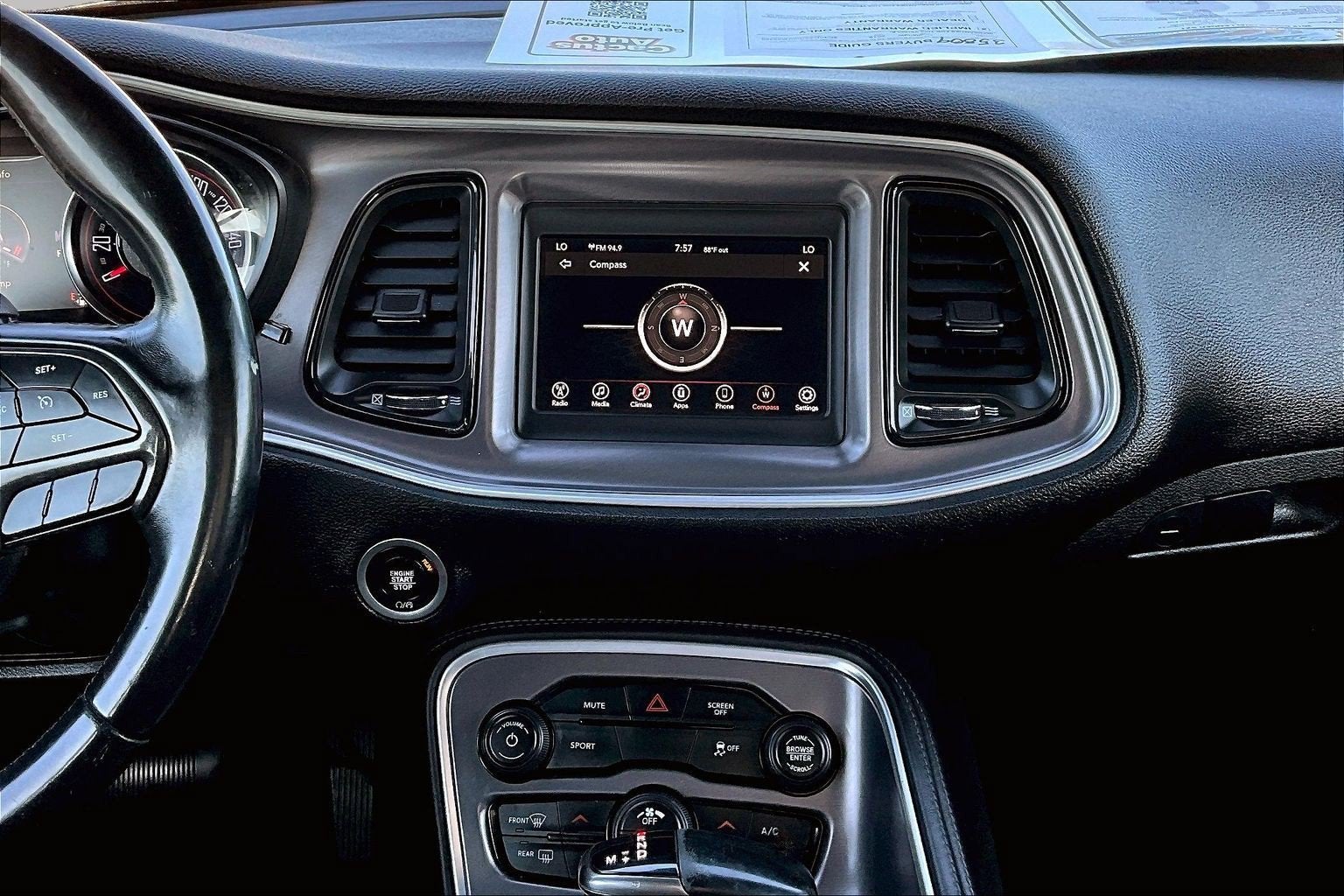 2019 Dodge Challenger SXT