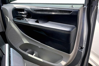2014 Chrysler Town & Country Touring