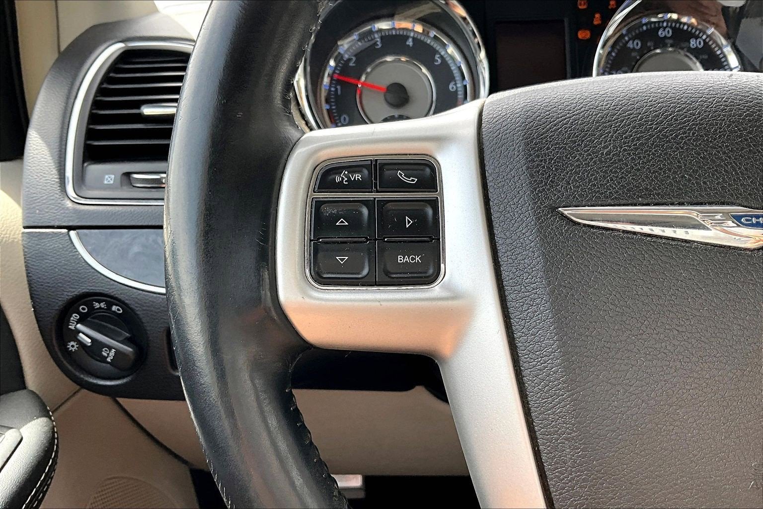2014 Chrysler Town & Country Touring