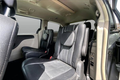 2014 Chrysler Town & Country Touring