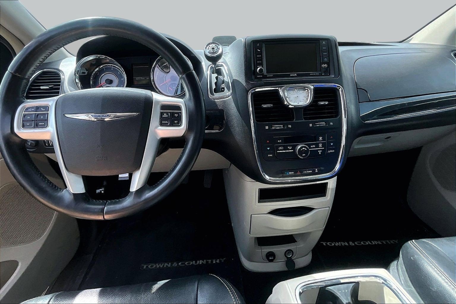 2014 Chrysler Town & Country Touring