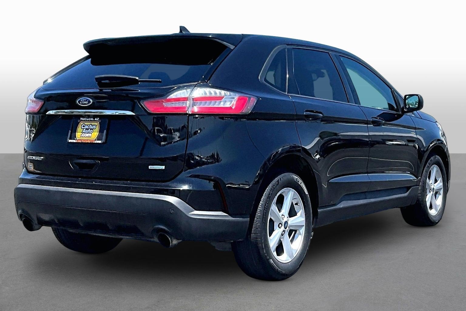 2020 Ford Edge SE