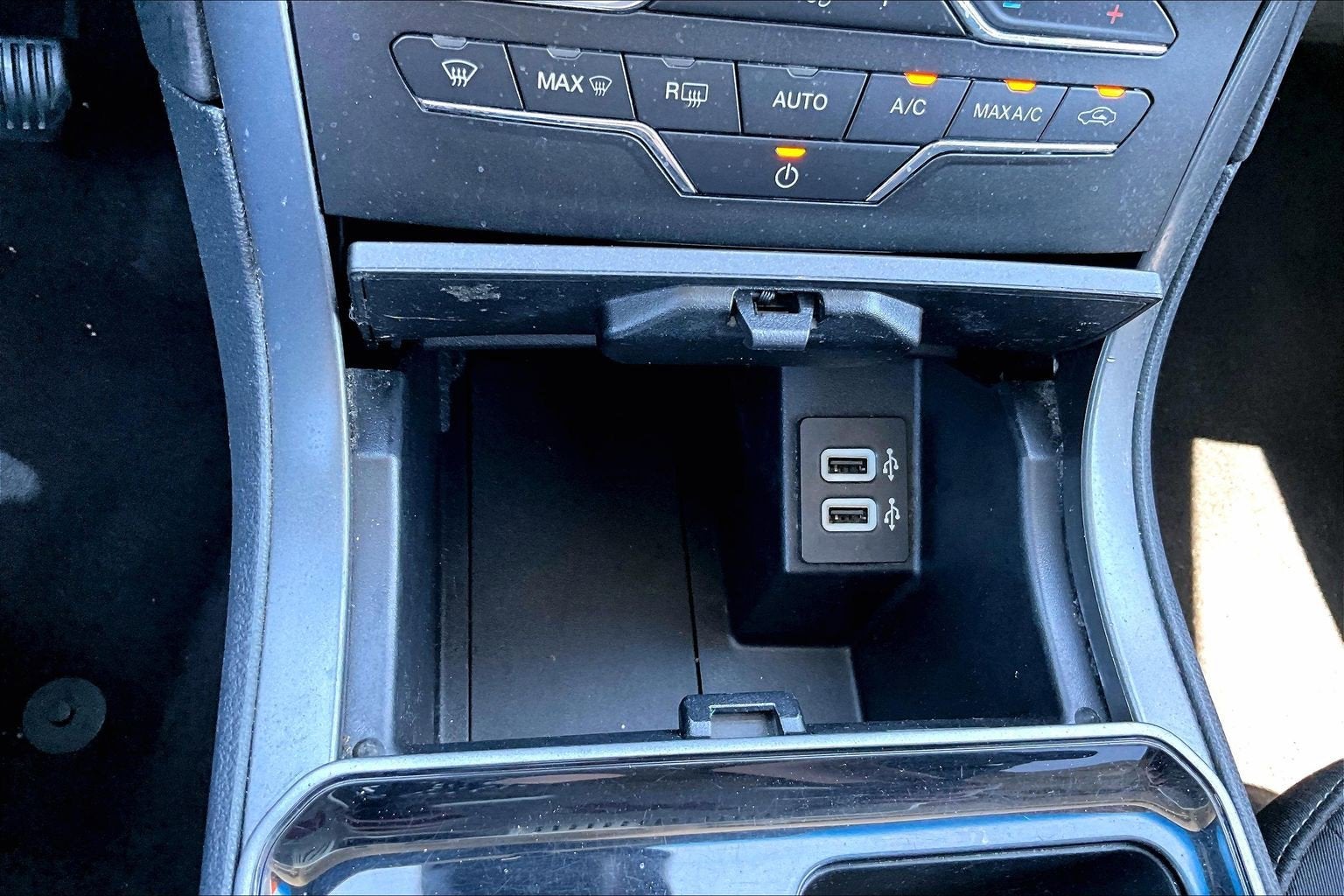2020 Ford Edge SE