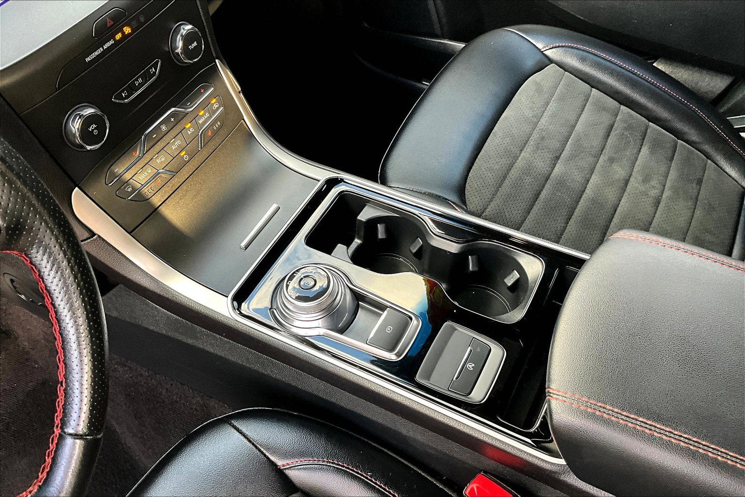 2020 Ford Edge ST Line