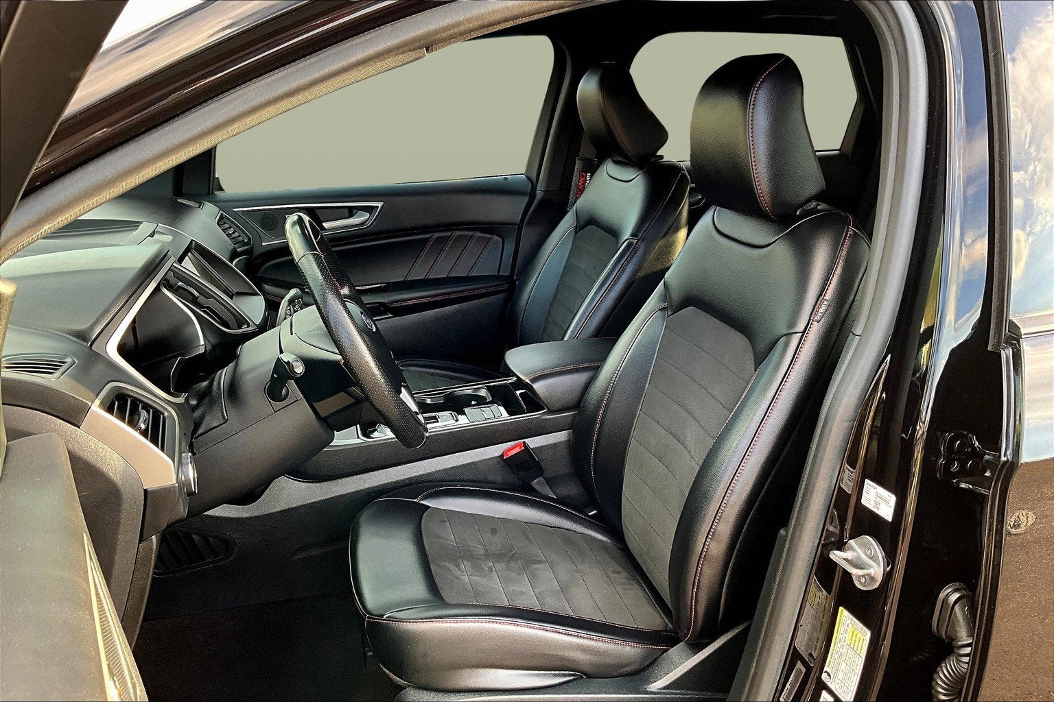 2020 Ford Edge ST Line