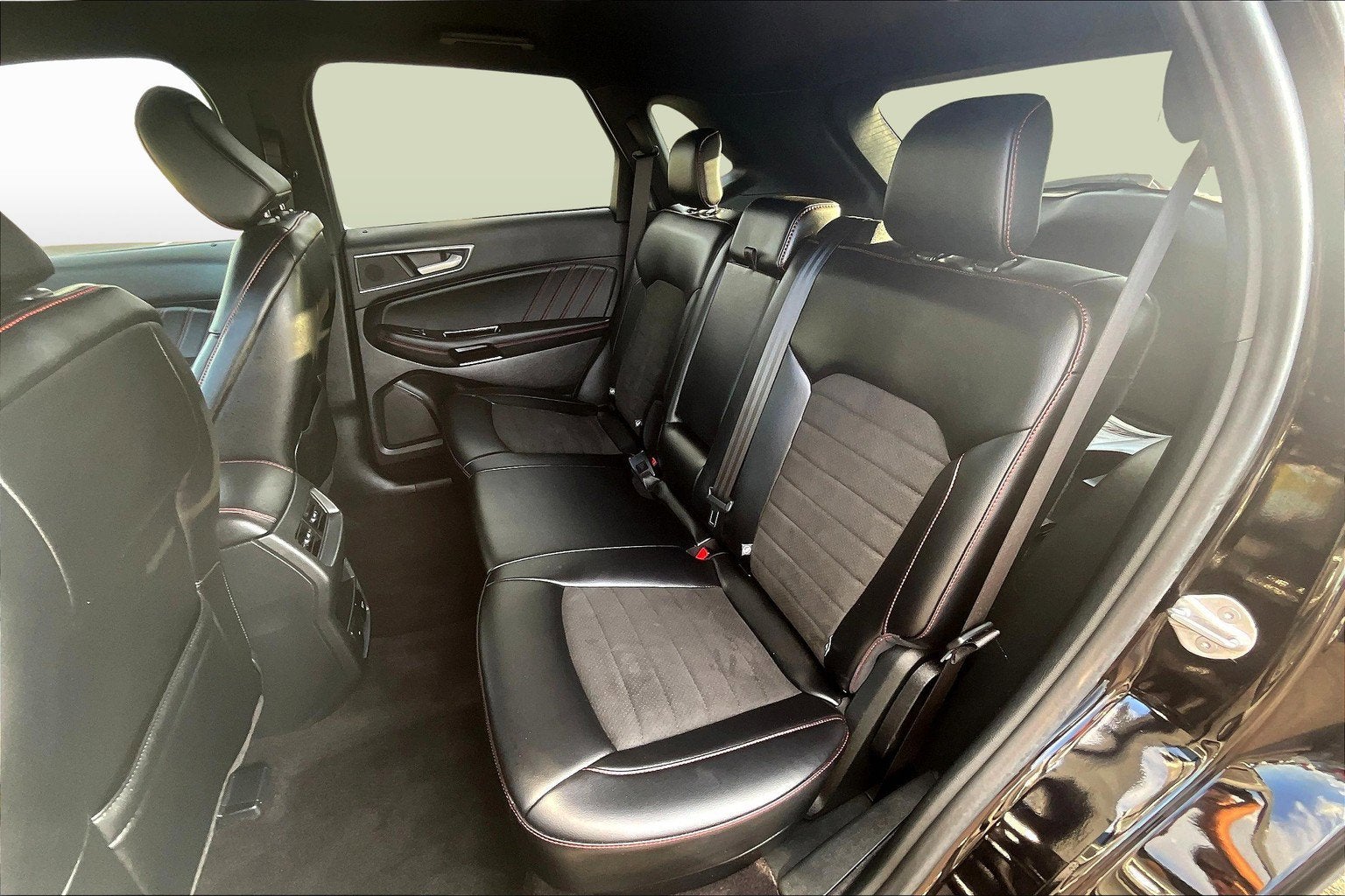 2020 Ford Edge ST Line