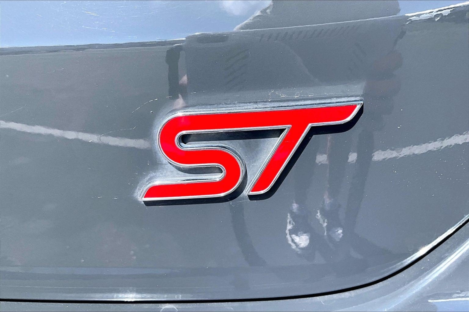 2021 Ford Edge ST
