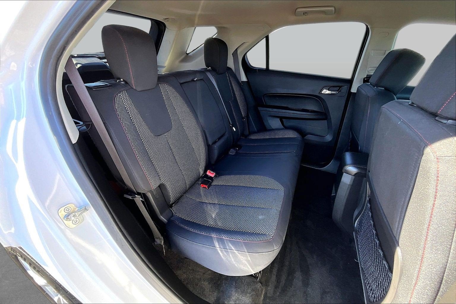 2017 Chevrolet Equinox LS - Photo 25