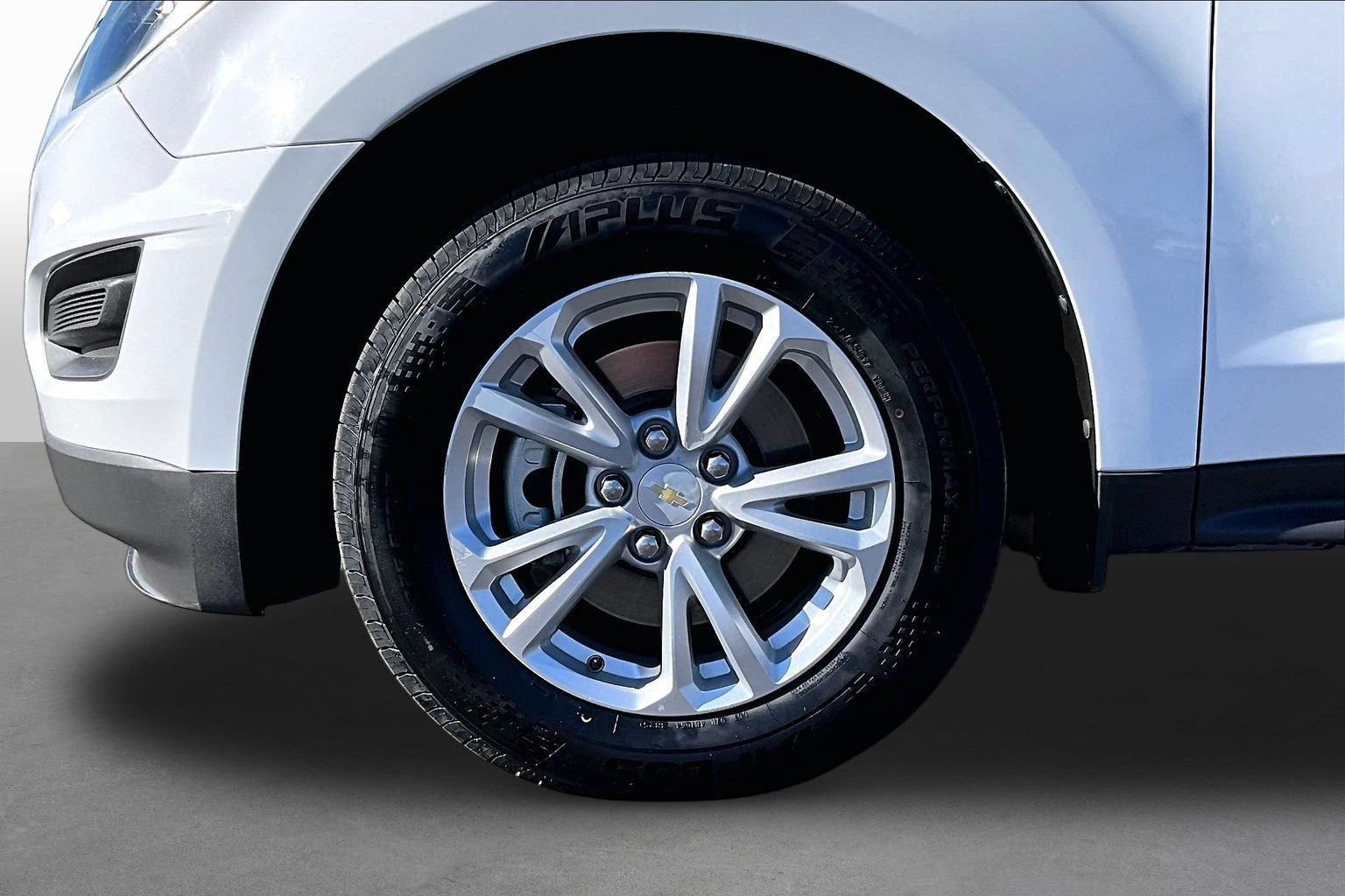 2017 Chevrolet Equinox LS - Photo 8