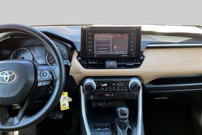2022 Toyota RAV4 LE