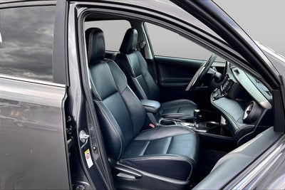 2017 Toyota RAV4 Platinum