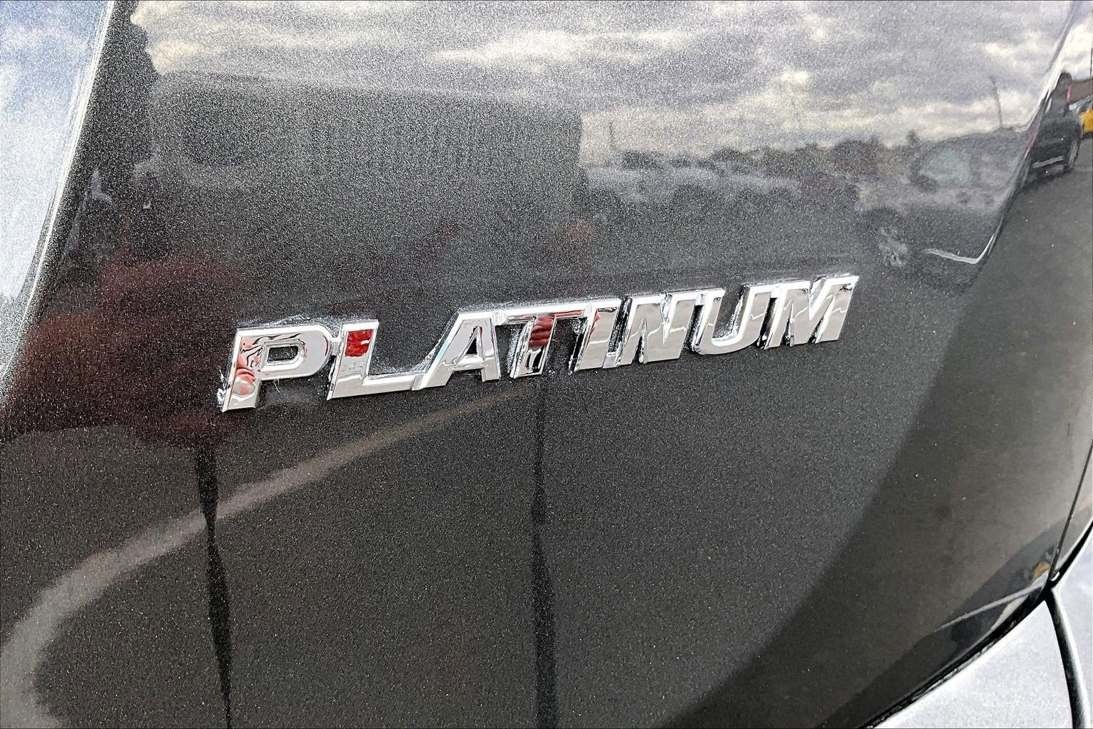 2017 Toyota RAV4 Platinum