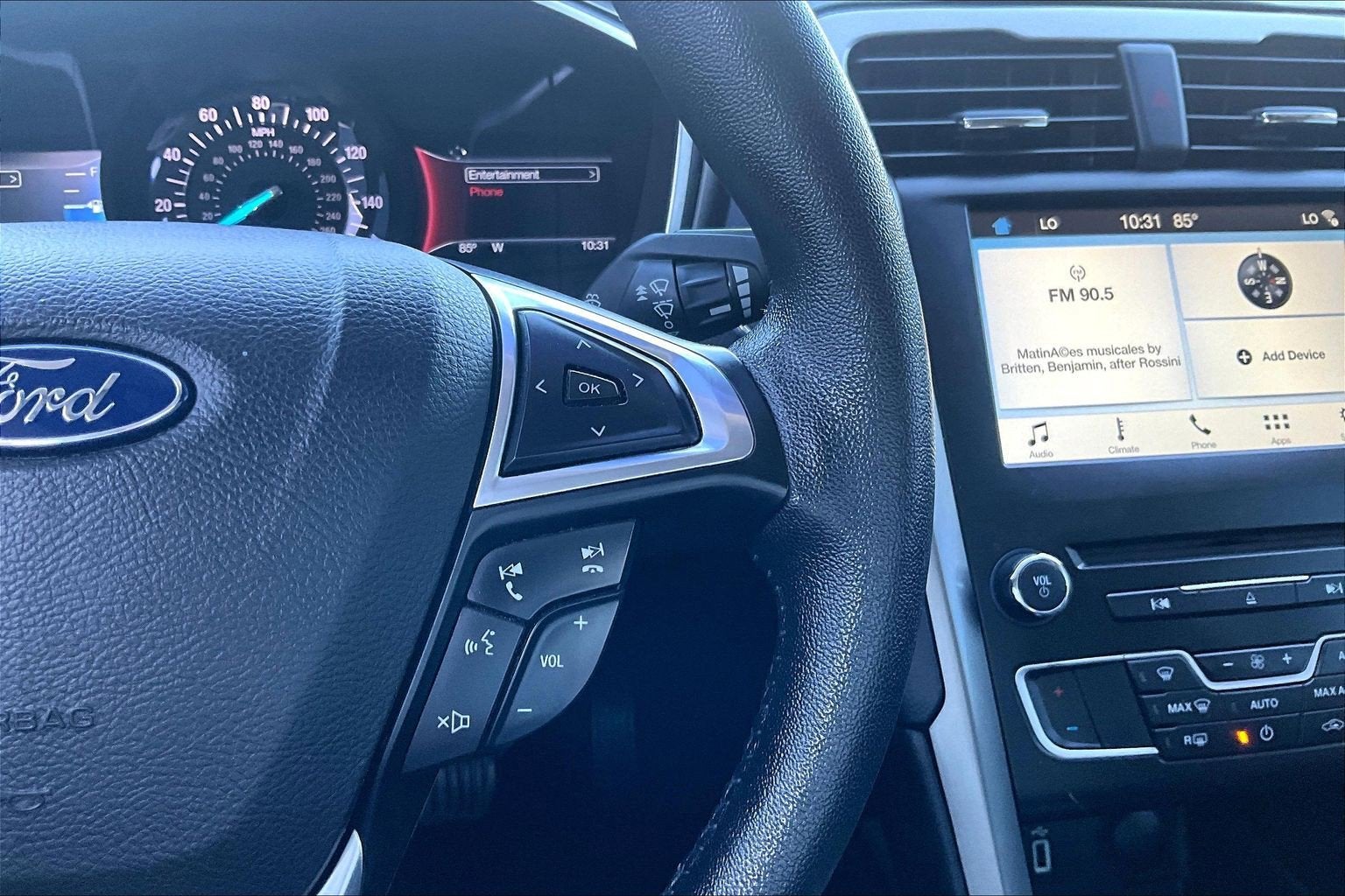 2017 Ford Fusion SE