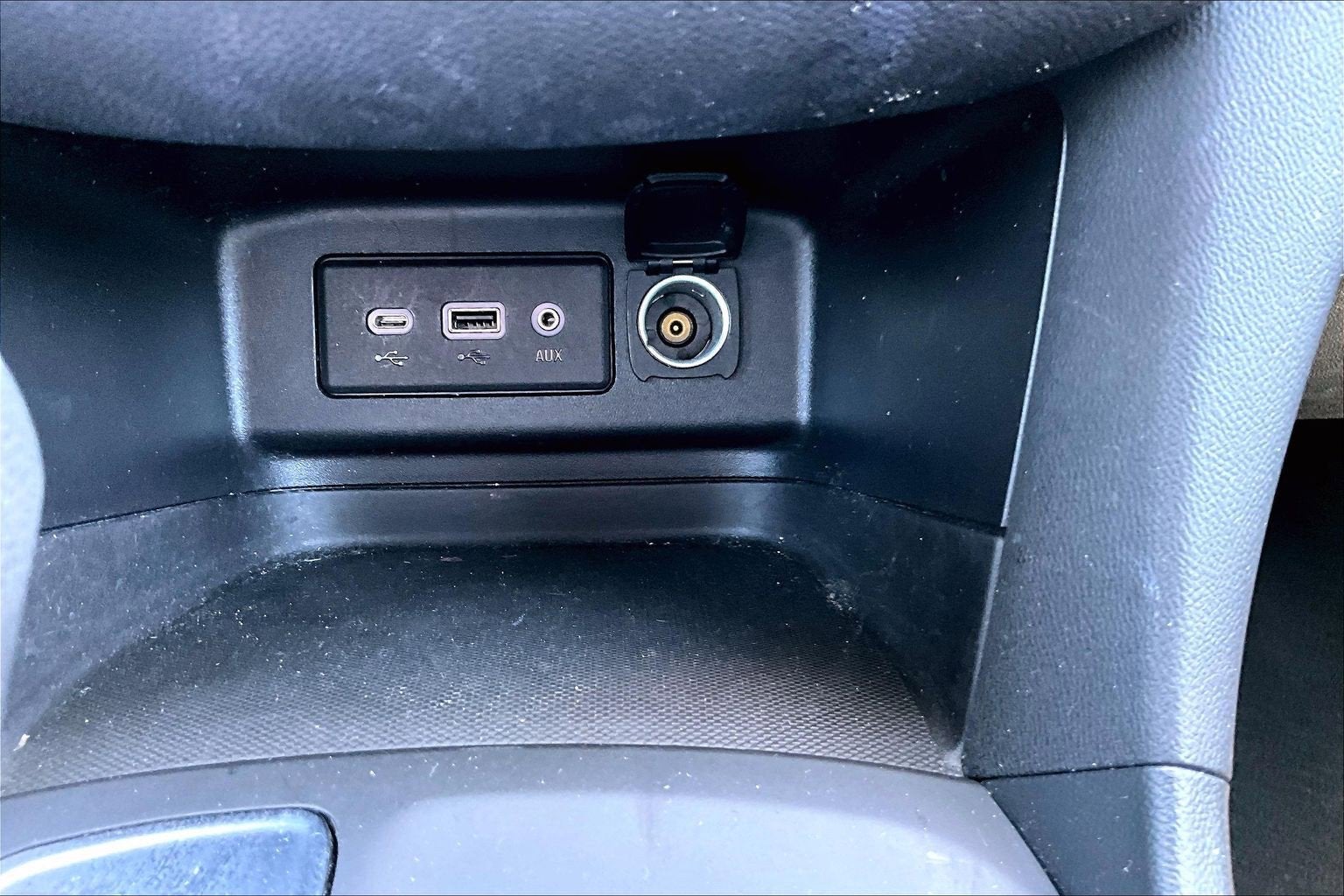 2021 Chevrolet Equinox LT - Photo 23