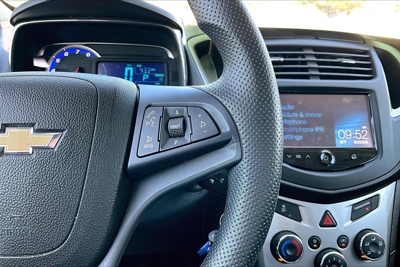 2016 Chevrolet Trax LT - Photo 19
