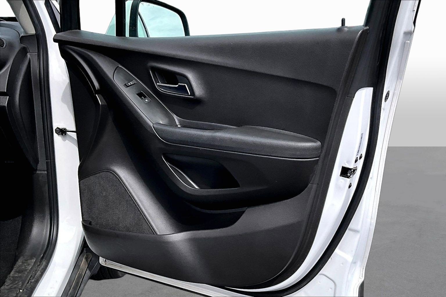 2016 Chevrolet Trax LT - Photo 16