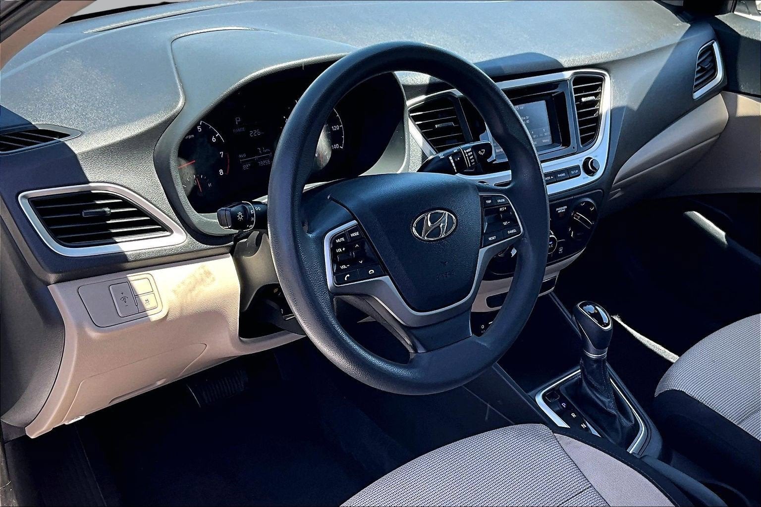 2022 Hyundai Accent SE