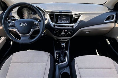 2022 Hyundai Accent SE