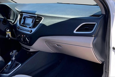 2022 Hyundai Accent SE