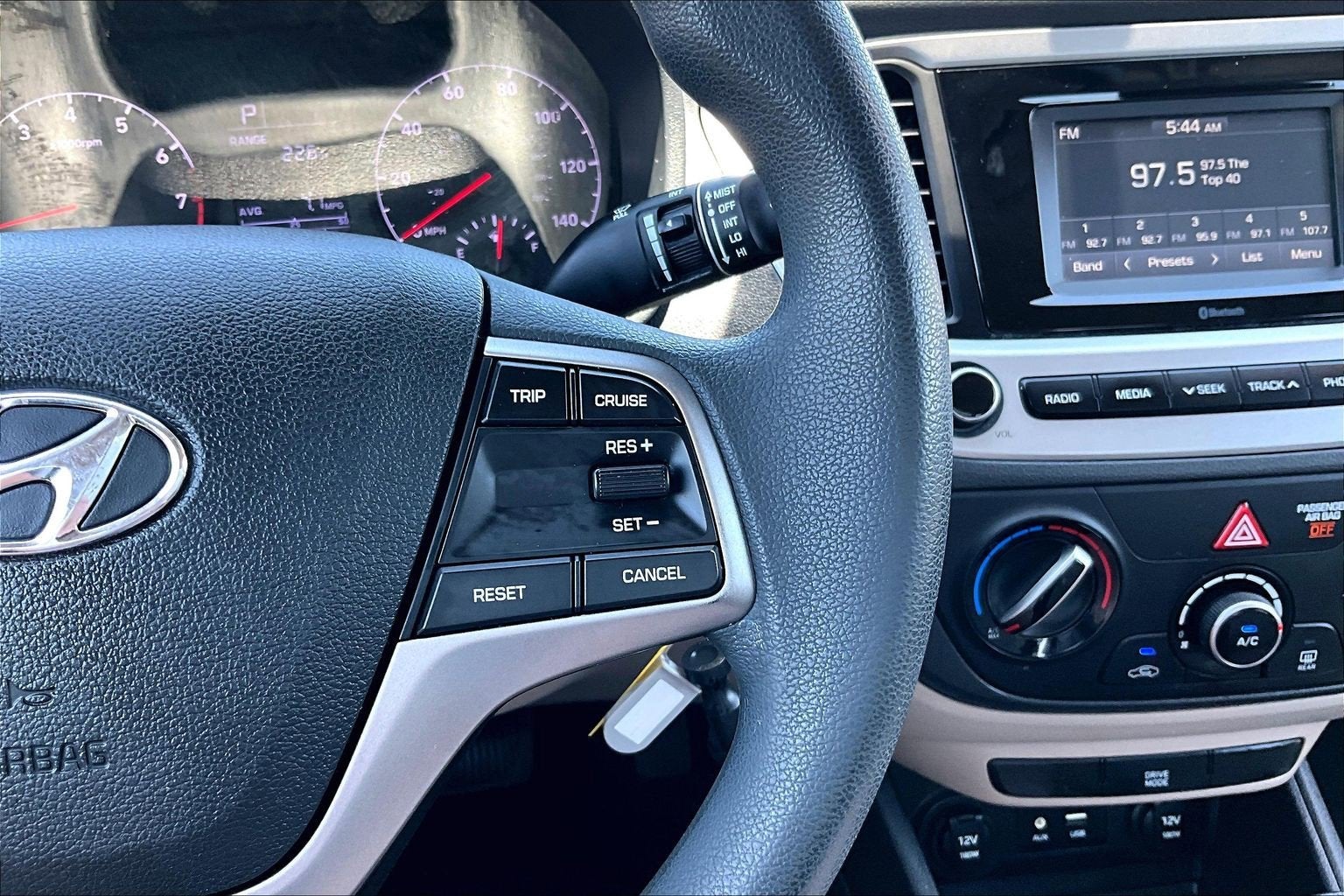 2022 Hyundai Accent SE