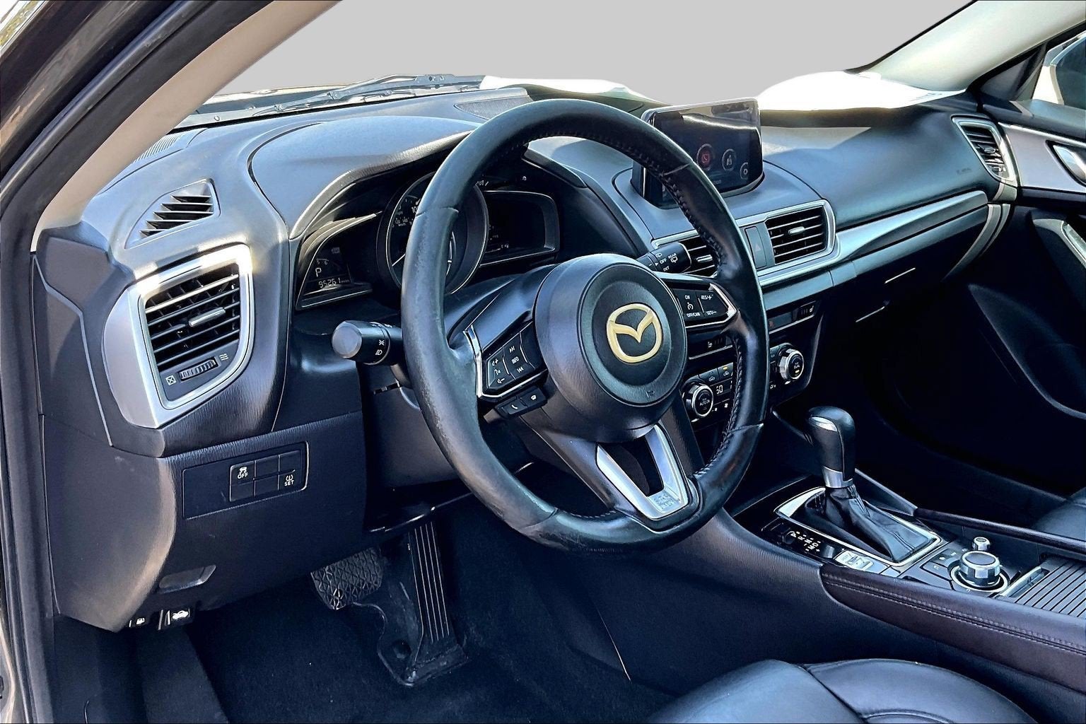 2017 Mazda Mazda3 5-Door Touring