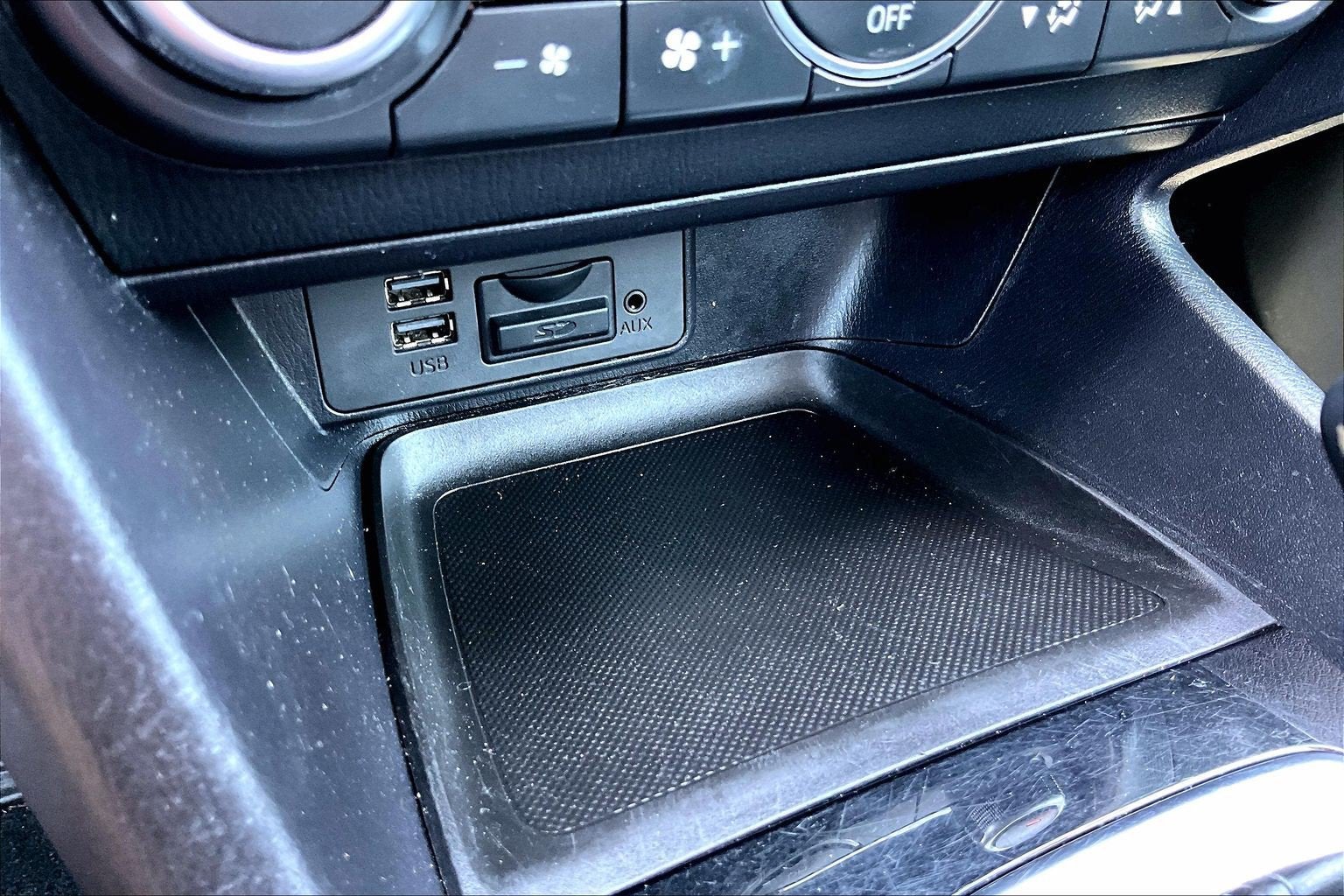 2017 Mazda Mazda3 5-Door Touring