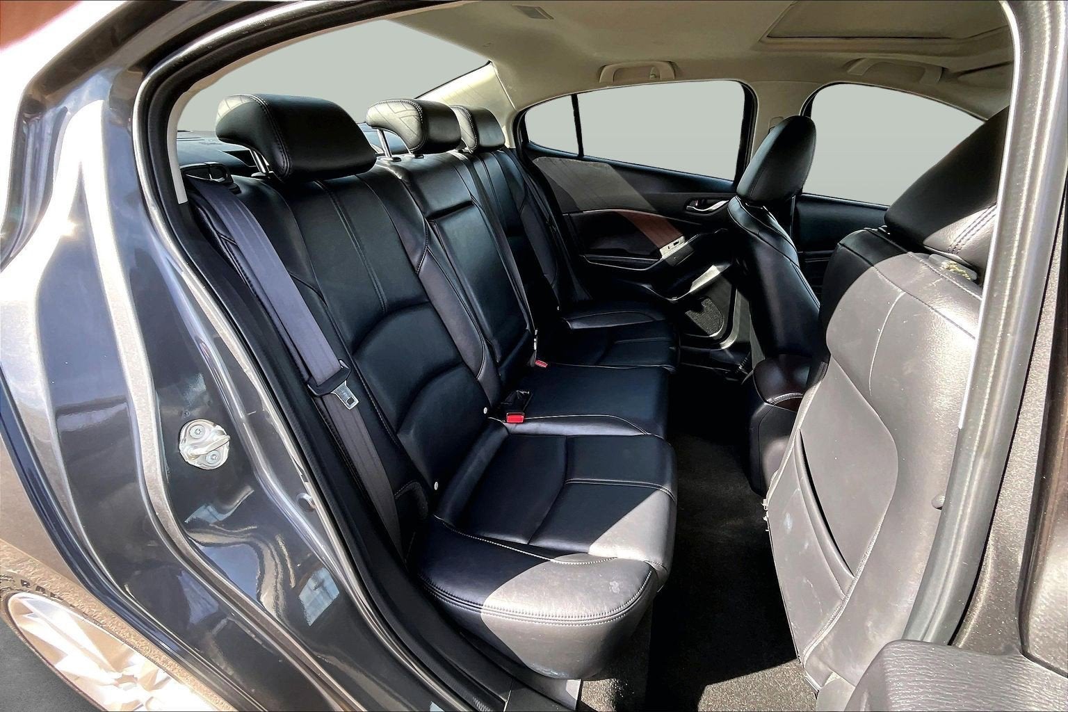 2017 Mazda Mazda3 4-Door Touring