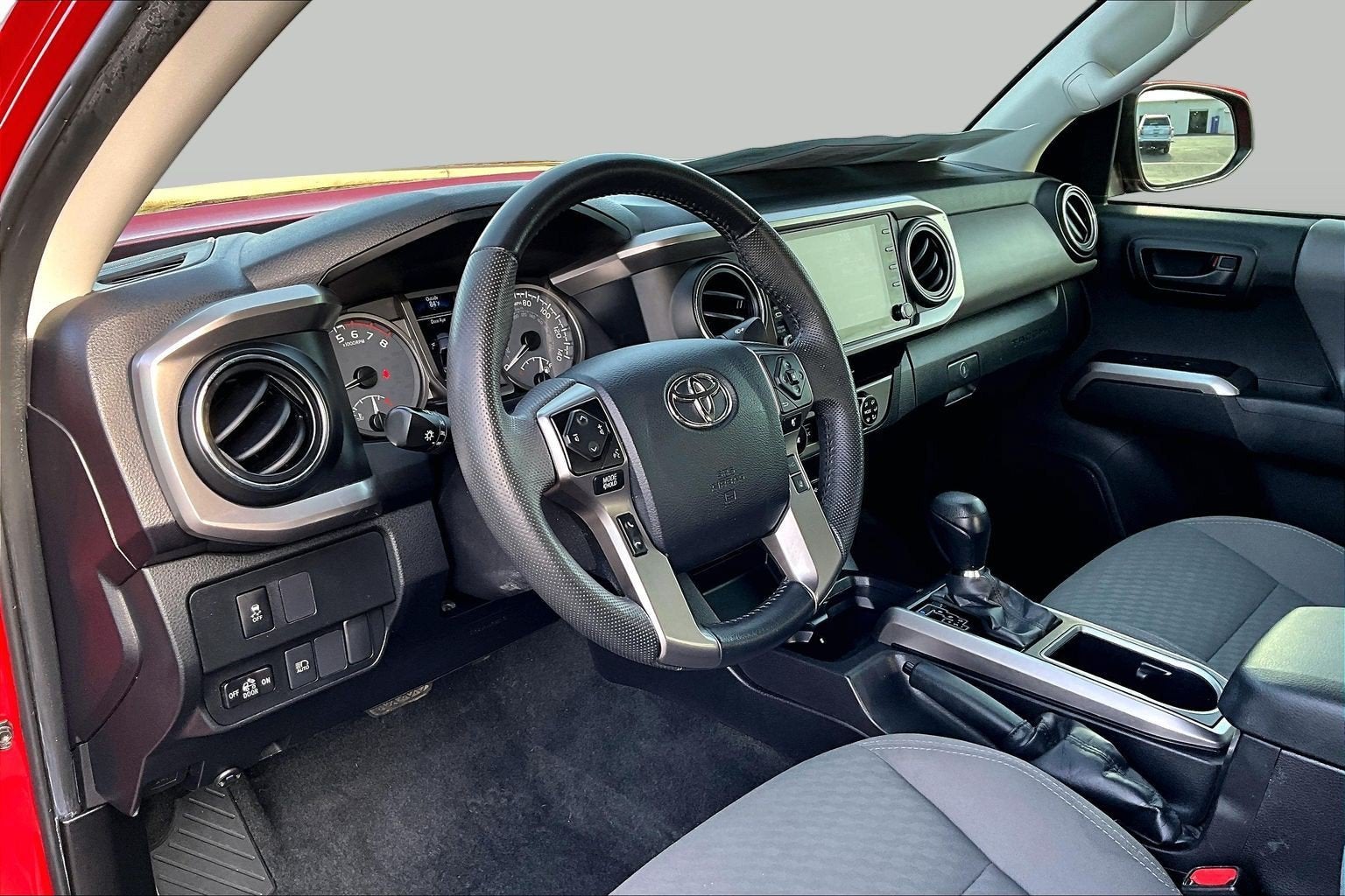 2022 Toyota Tacoma 2WD SR5