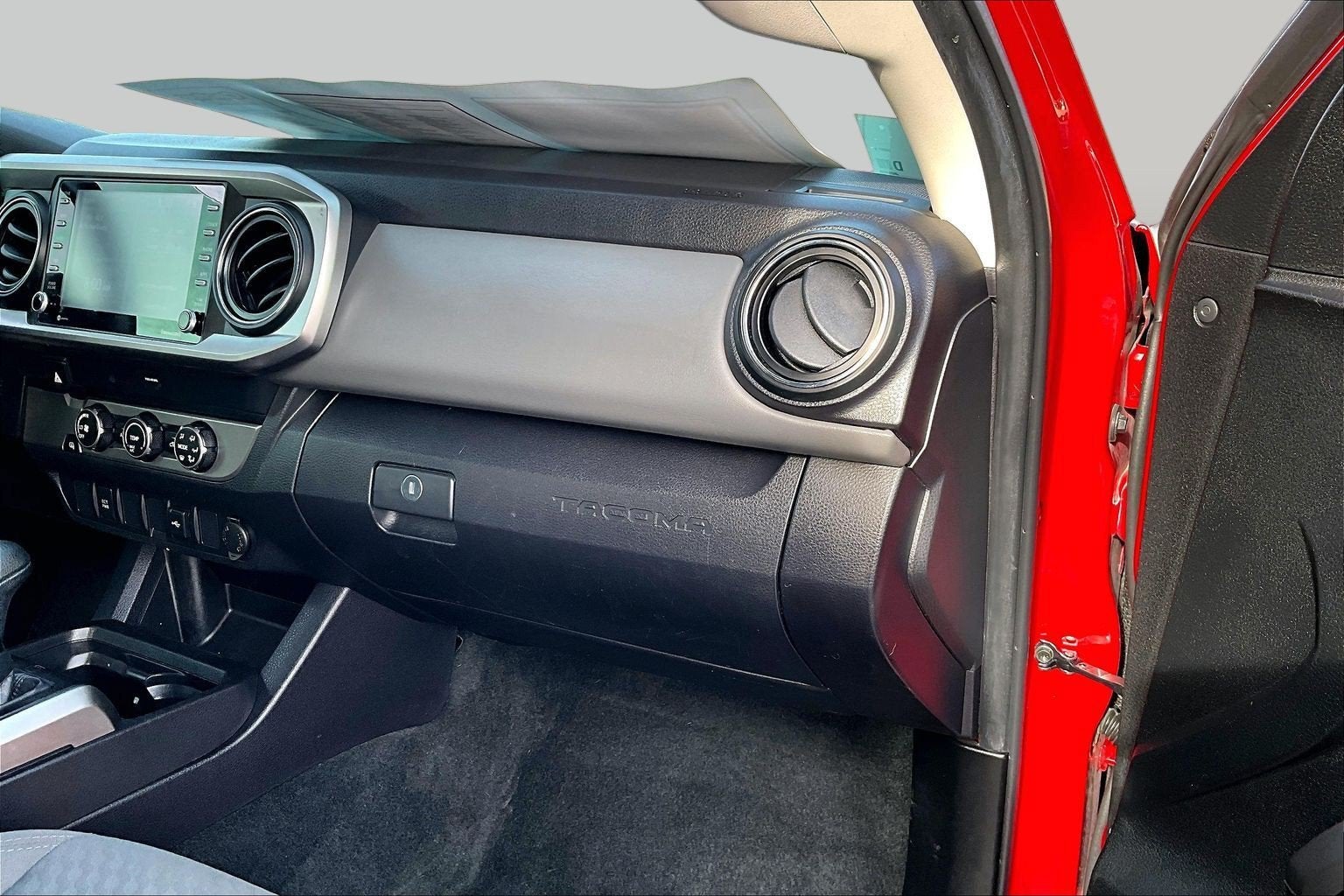 2022 Toyota Tacoma 2WD SR5