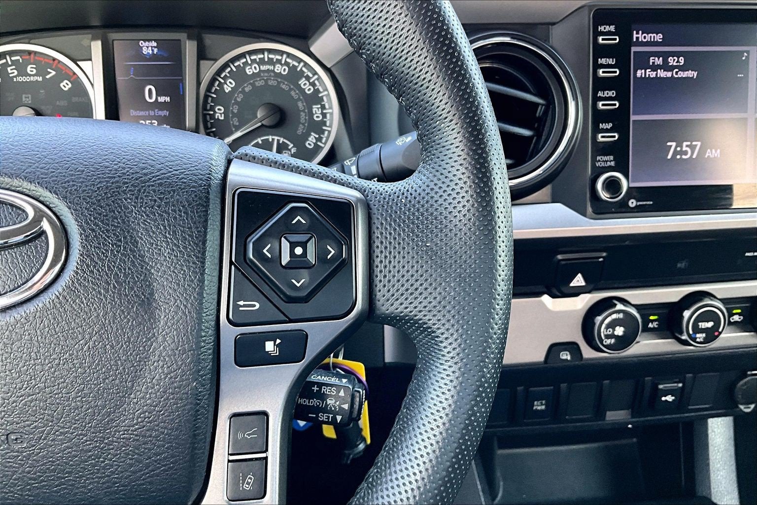 2022 Toyota Tacoma 2WD SR5