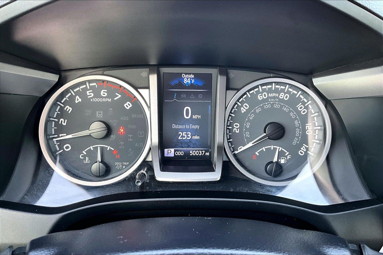 2022 Toyota Tacoma 2WD SR5