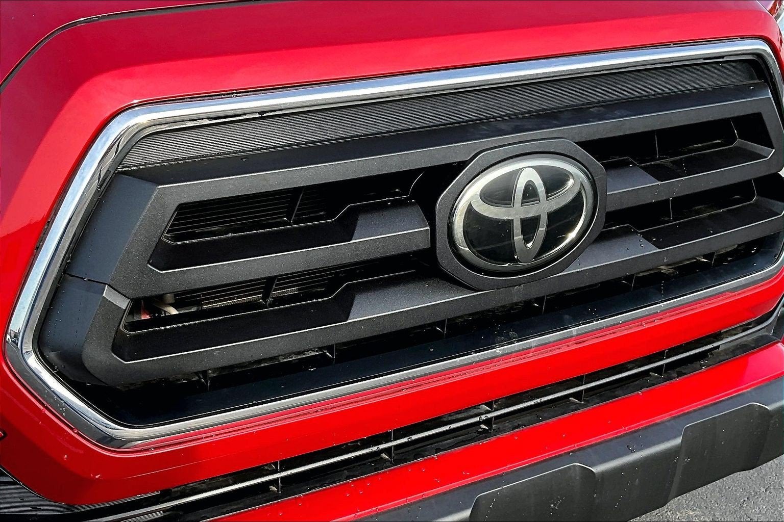 2022 Toyota Tacoma 2WD SR5