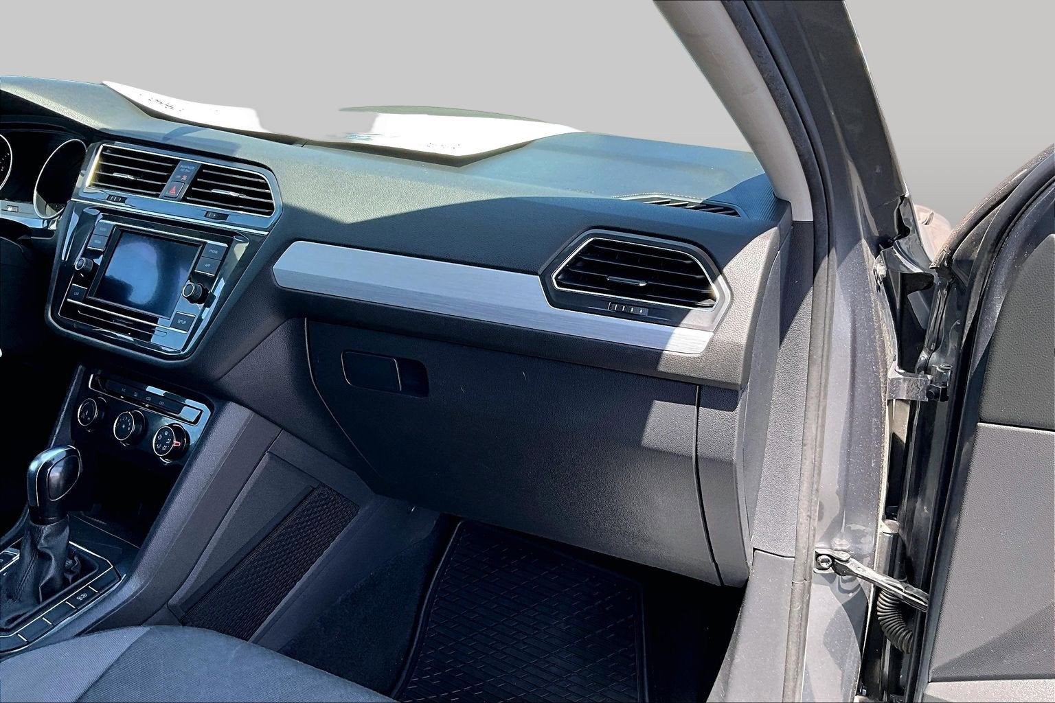 2019 Volkswagen Tiguan S