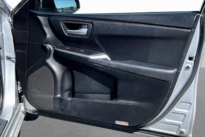 2017 Toyota Camry SE