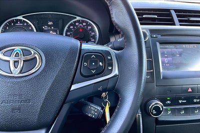 2017 Toyota Camry SE