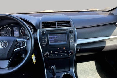 2017 Toyota Camry SE
