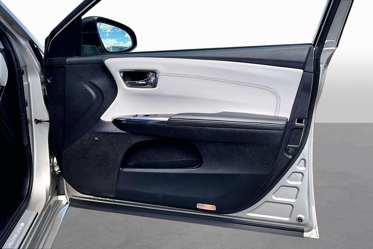 2016 Toyota Avalon Limited