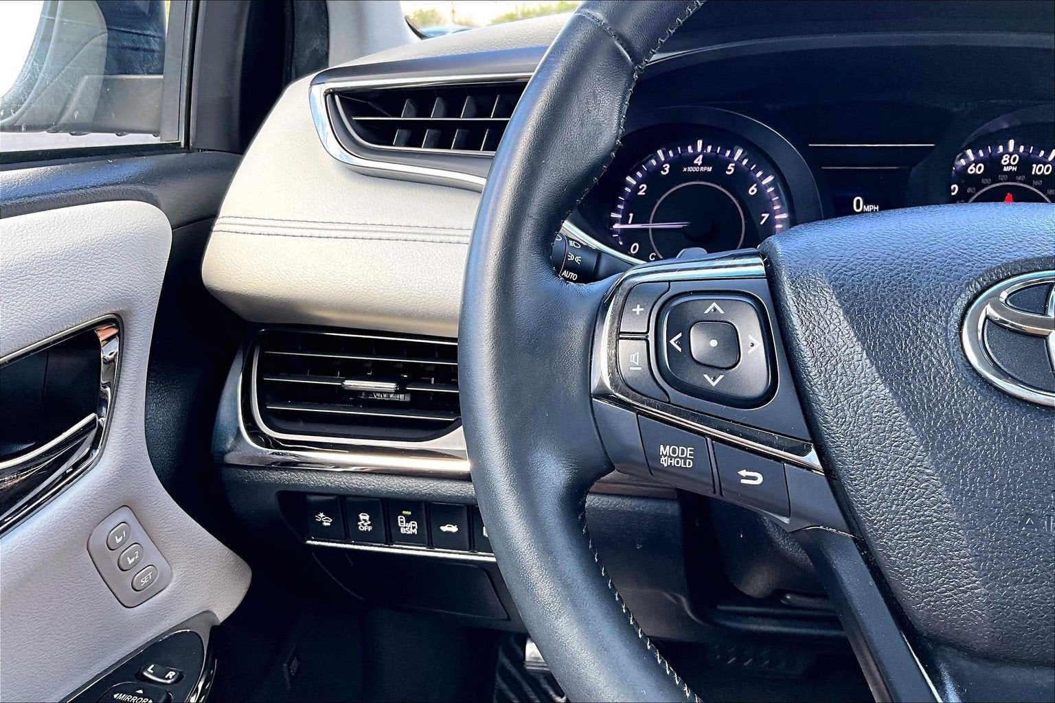 2016 Toyota Avalon Limited