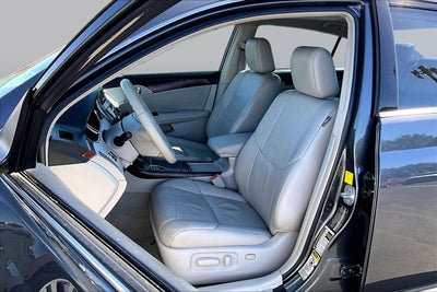 2011 Toyota Avalon Base