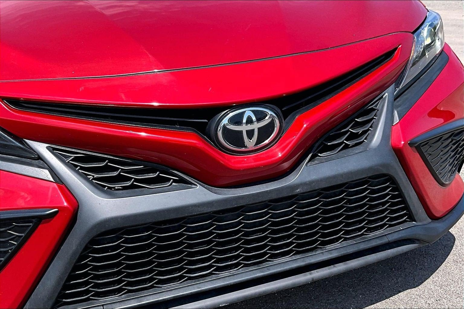 2022 Toyota Camry SE - Photo 27