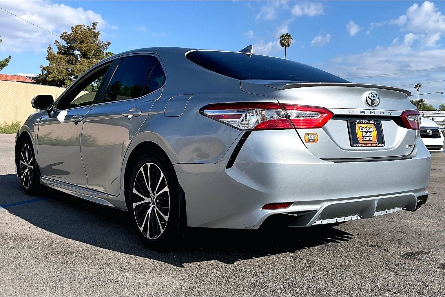 2020 Toyota Camry SE