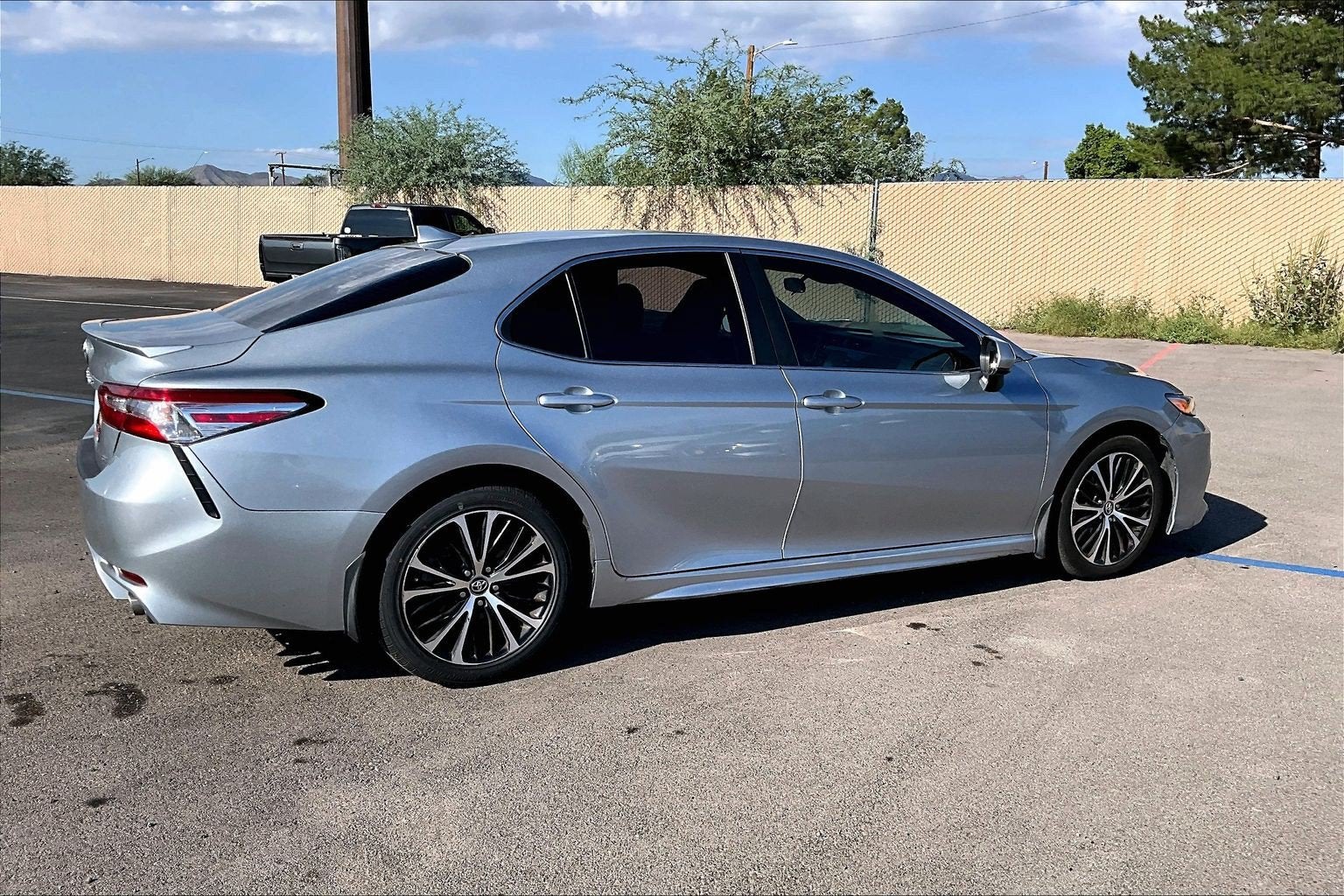 2020 Toyota Camry SE