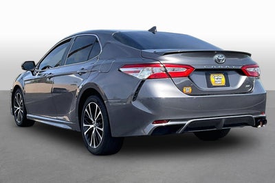 2020 Toyota Camry SE