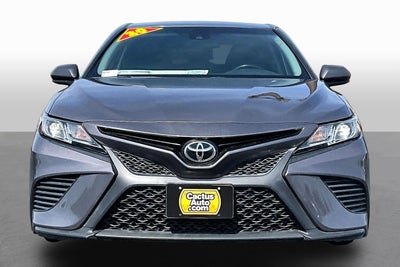 2020 Toyota Camry SE