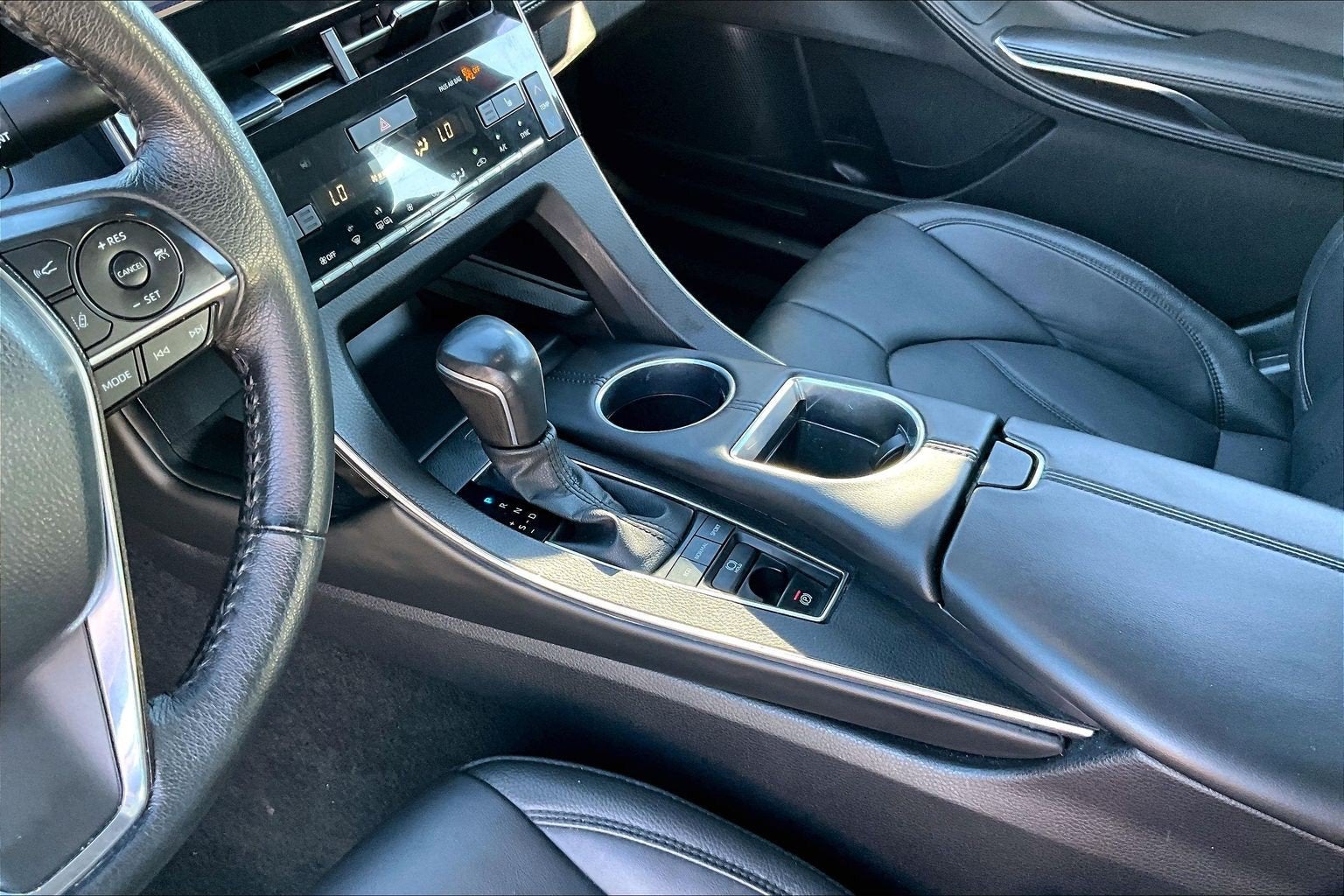 2022 Toyota Avalon XLE - Photo 13