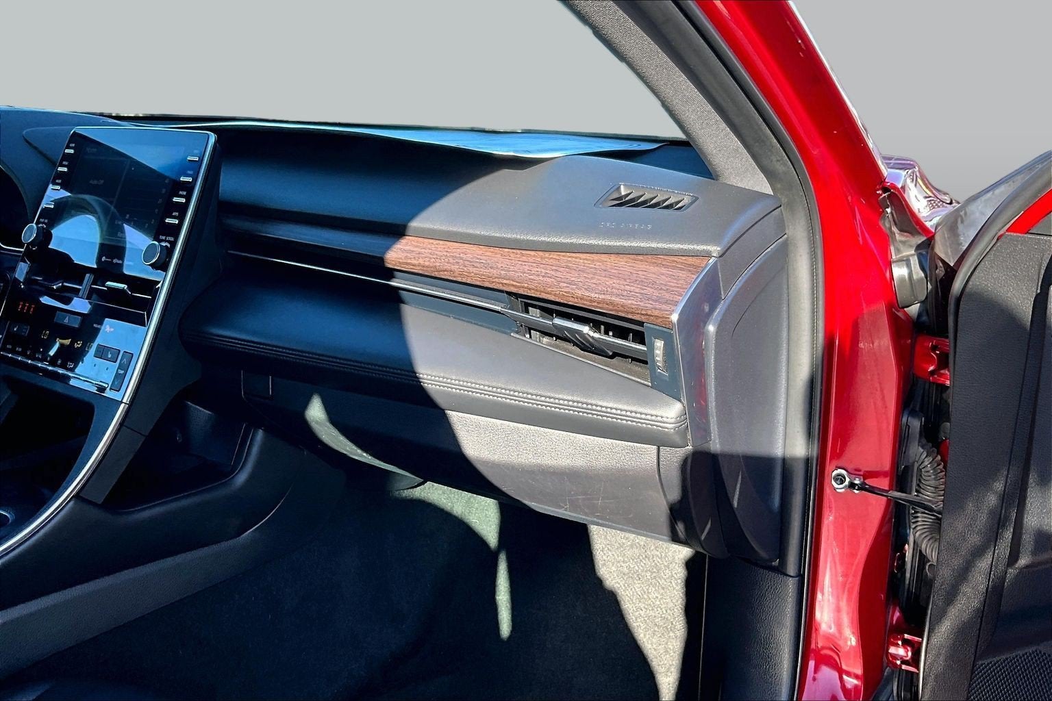2022 Toyota Avalon XLE - Photo 15