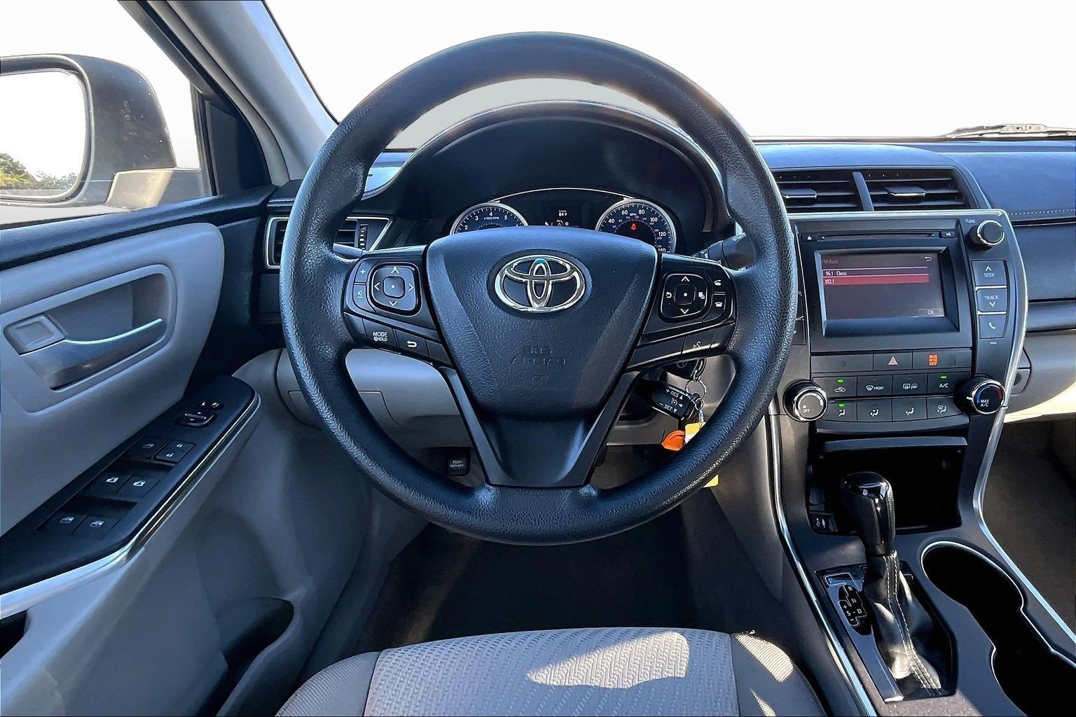 2016 Toyota Camry XLE