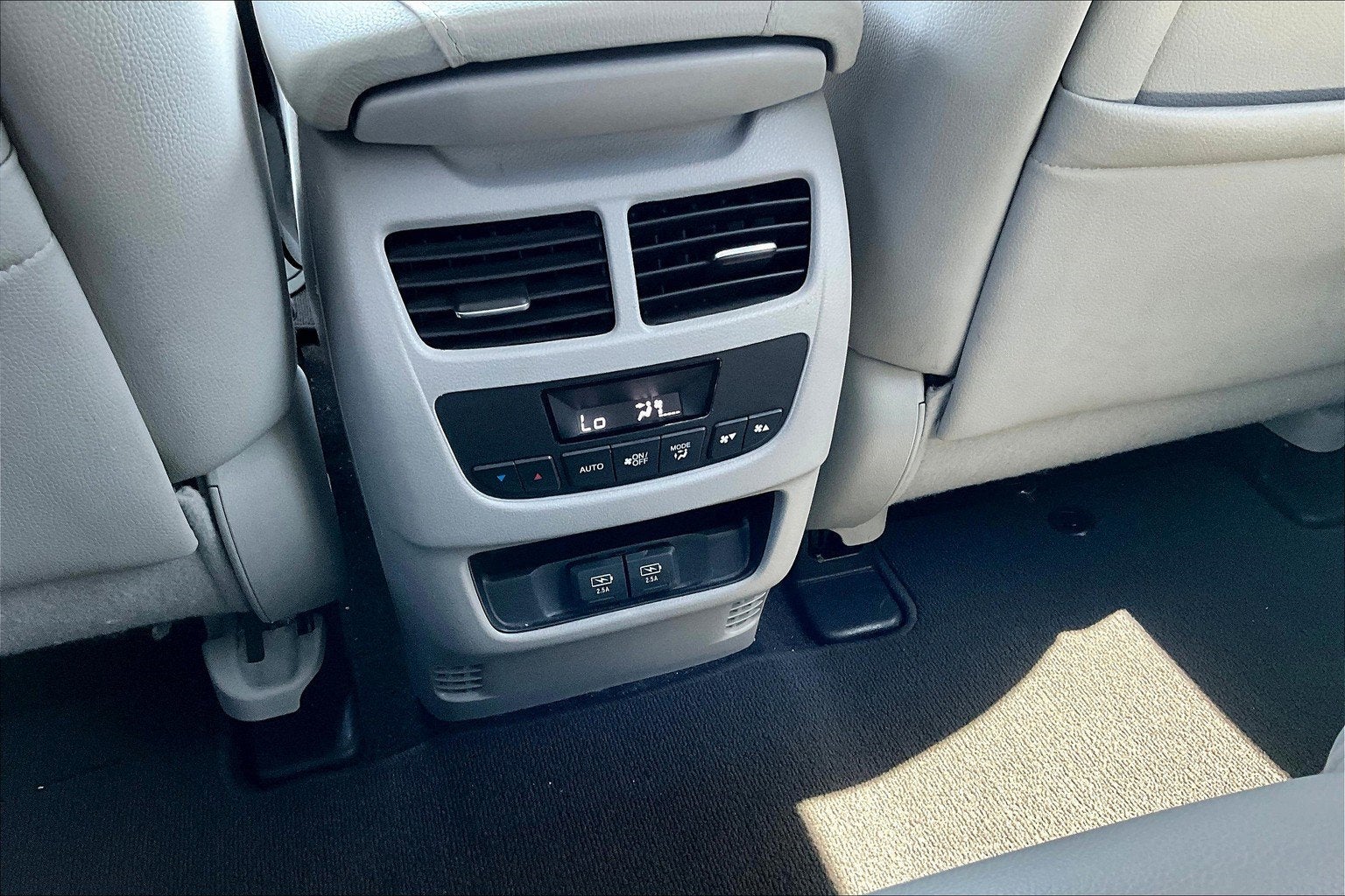 2017 Acura MDX w/Technology Pkg